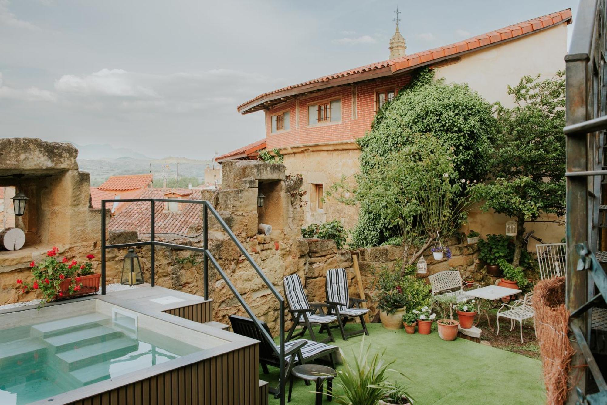 Hospederia Senorio De Brinas Otel Dış mekan fotoğraf