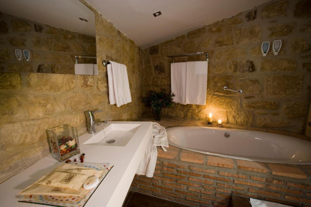 Hospederia Senorio De Brinas Otel Dış mekan fotoğraf