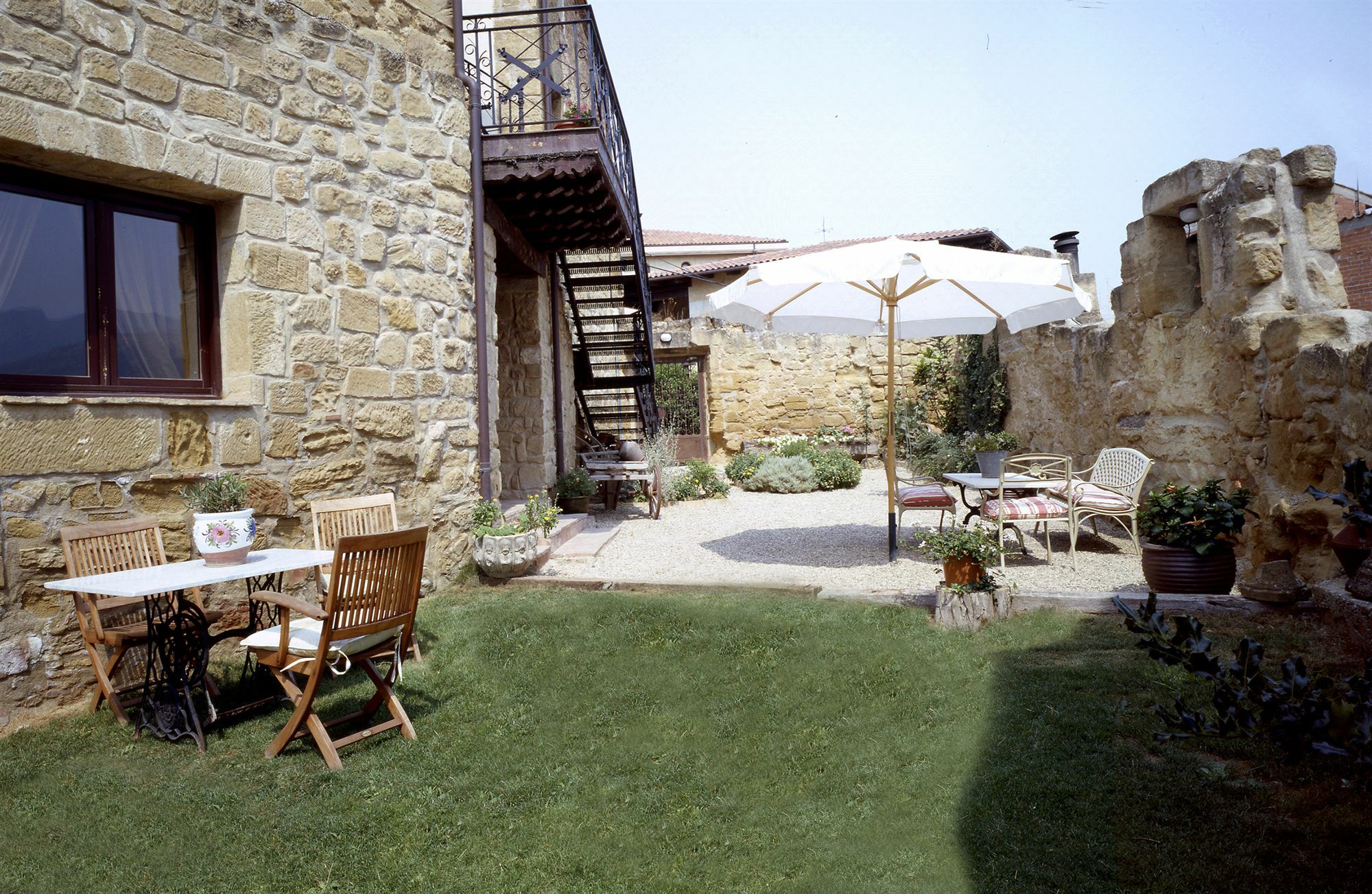 Hospederia Senorio De Brinas Otel Dış mekan fotoğraf